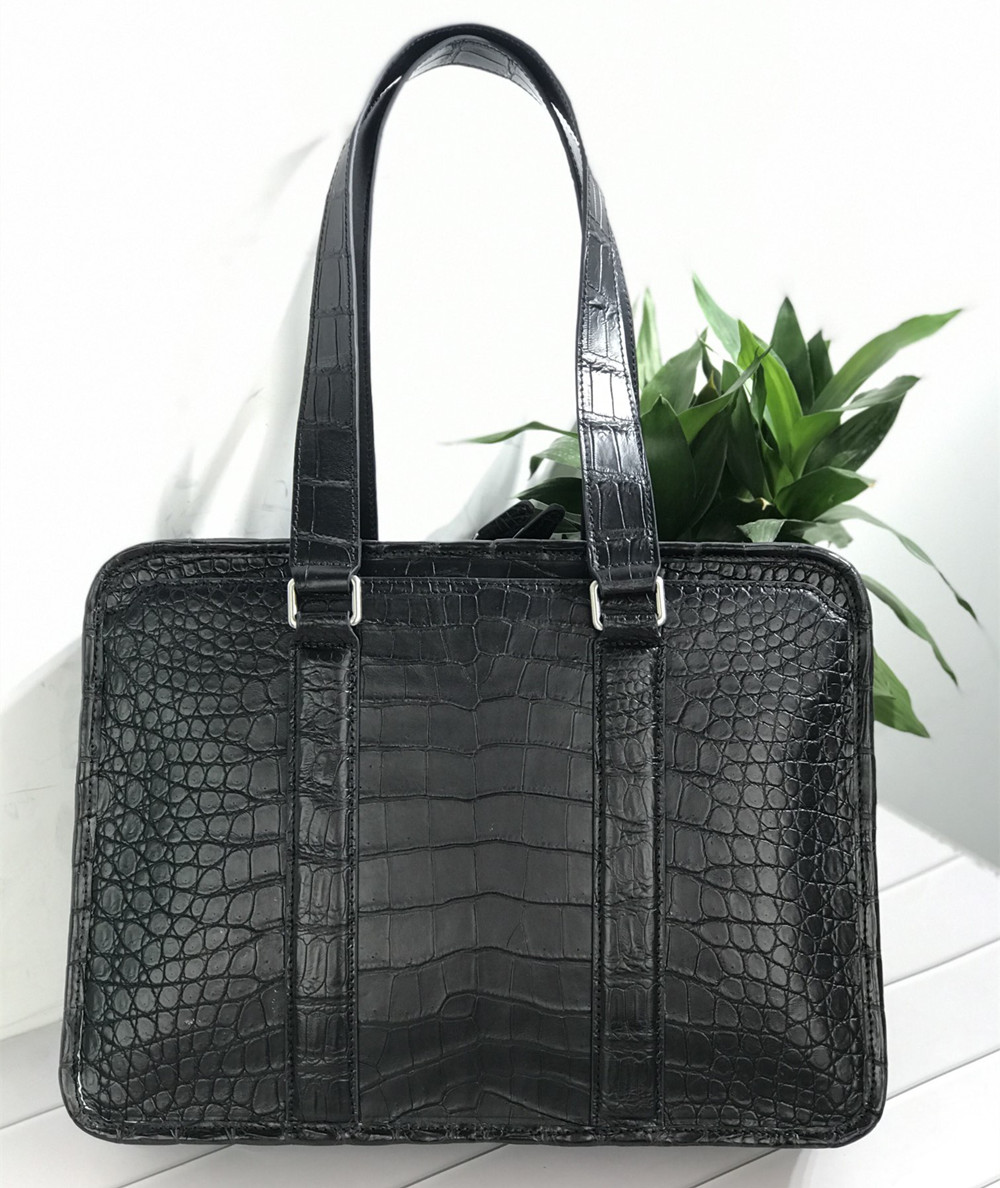 Luxury Bags Shopping - حقيبة لابتوب جديدة من جلد التمساح