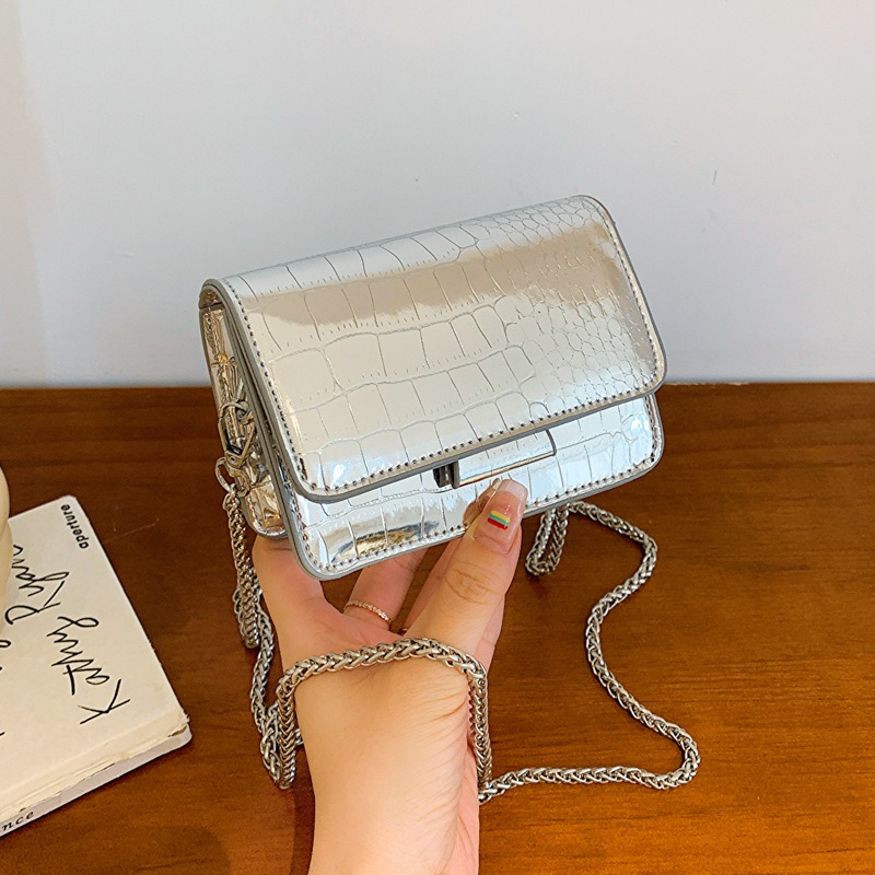 Luxury Bags For Summer - حقيبة كتف نسائية فاخرة بتصميم عتيق