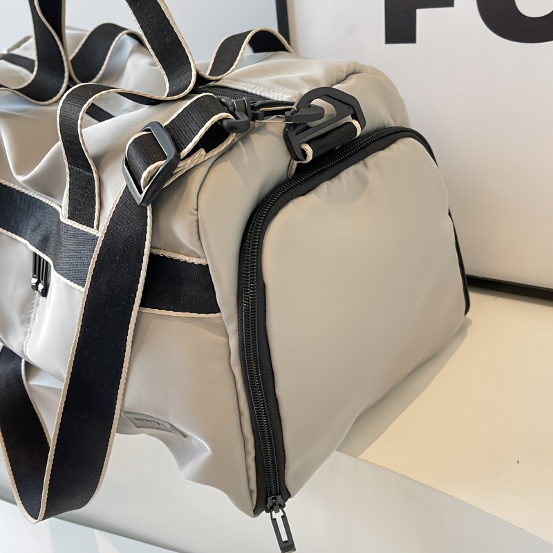 حقيبة سفر بعجلات كبيرة السعة م - مراجعة Weekender Bag Duffle وسعره