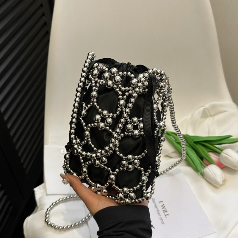 حقائب كتف وحقائب كروس بودي بيض - مراجعة Luxury Bags On Sales وسعره