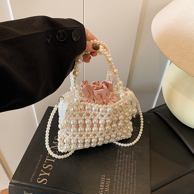 حقيبة كروس خفيفة من اللؤلؤ الف - مراجعة Luxury Bags For Summer وسعره