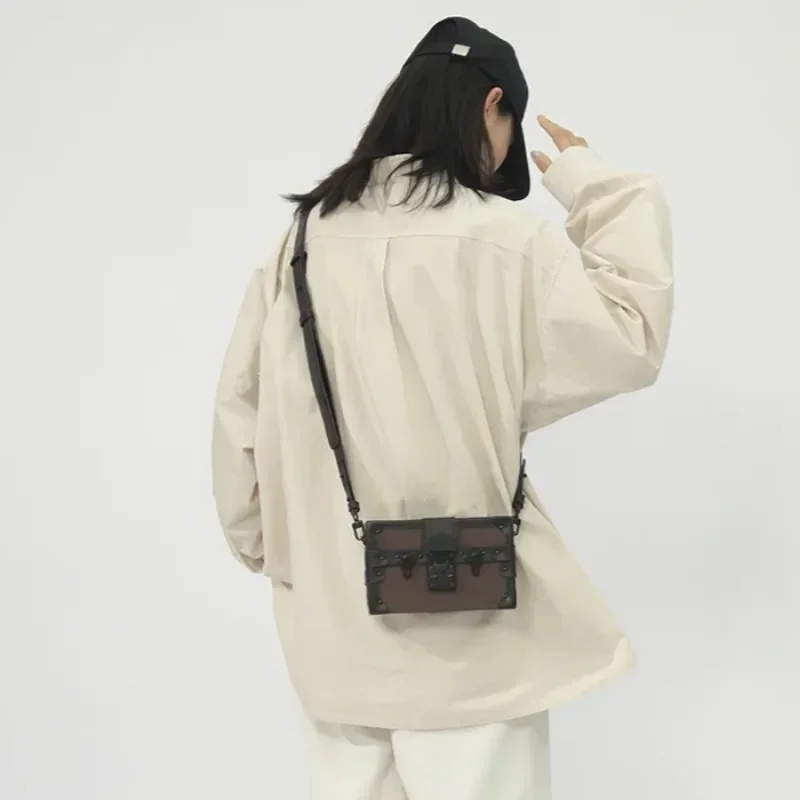 حقيبة كروس بتصميم ملون من النا - مراجعة Luxury Bags On Sales وسعره