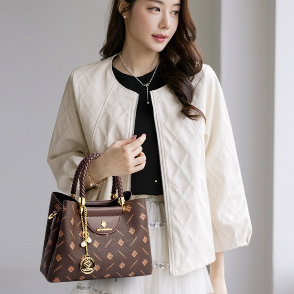 المنسوجة مقبض العلامة التجارية - مراجعة Luxury Bags Shopping وسعره