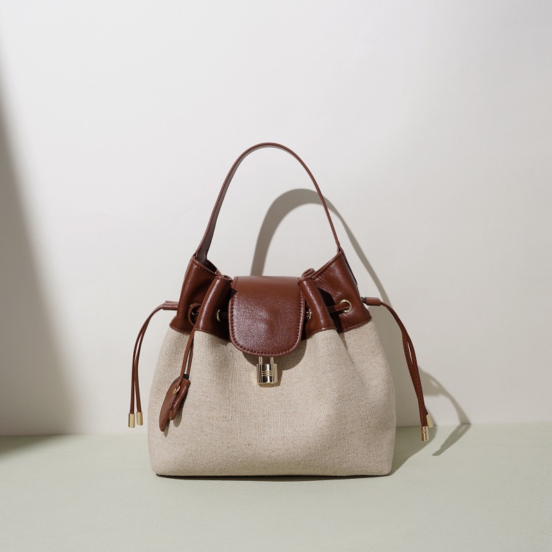حقيبة كروس للسيدات من علامة تج - مراجعة Luxury Bags From China وسعره