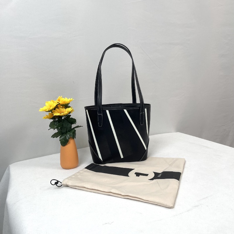 حقيبة يد كلاسيكية أنيقة للسيدا - مراجعة Luxury Bags From China وسعره